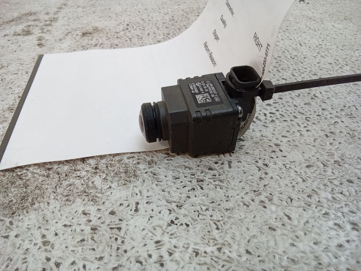 A OEM Tailgate View 550i Camera (Good) 0263007137 Pre-Owned 2018 Rear
