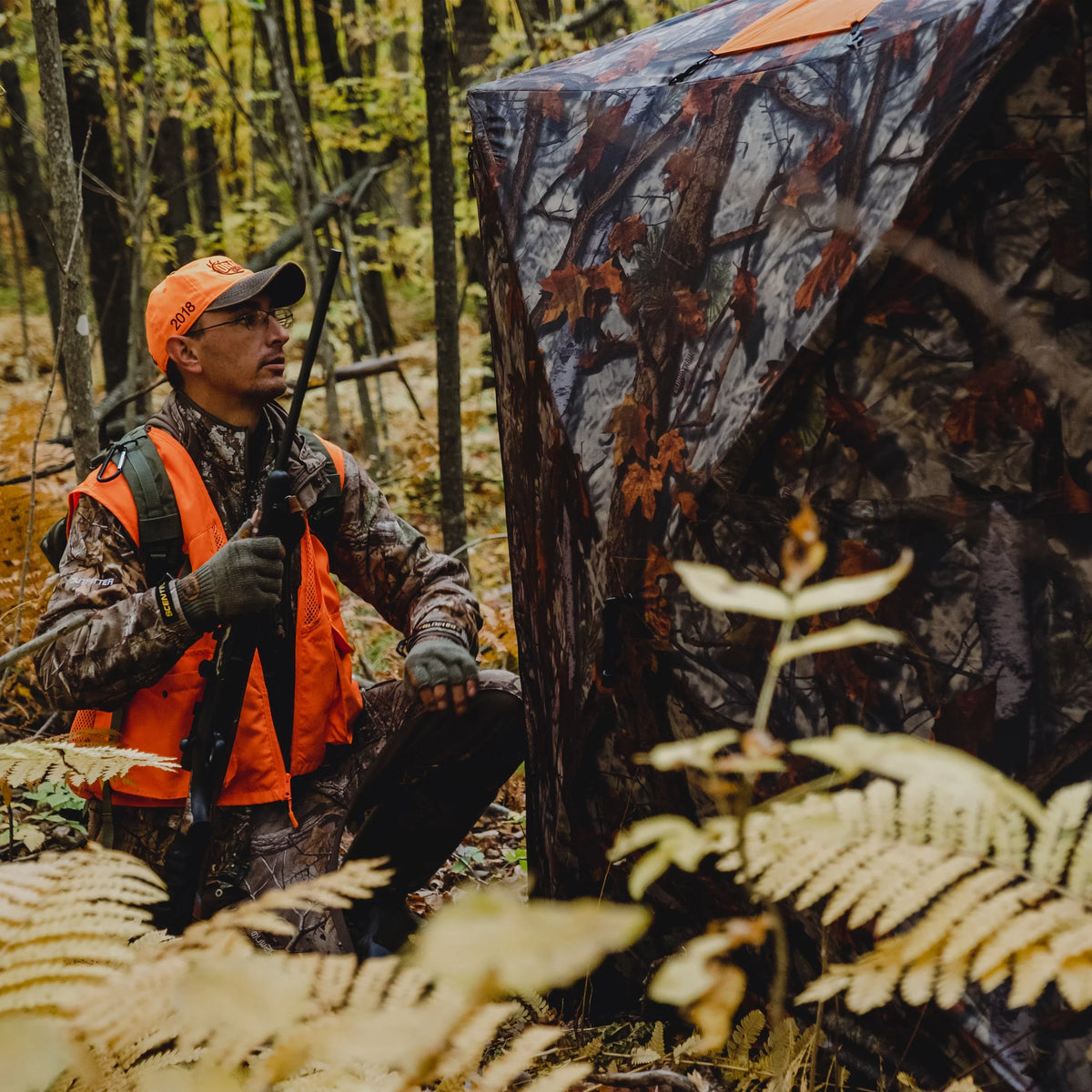 Woodland, 2-Person, Road Portable Bloodtrail® Barronett RR200BT Blinds® Hub Runner, Blind,