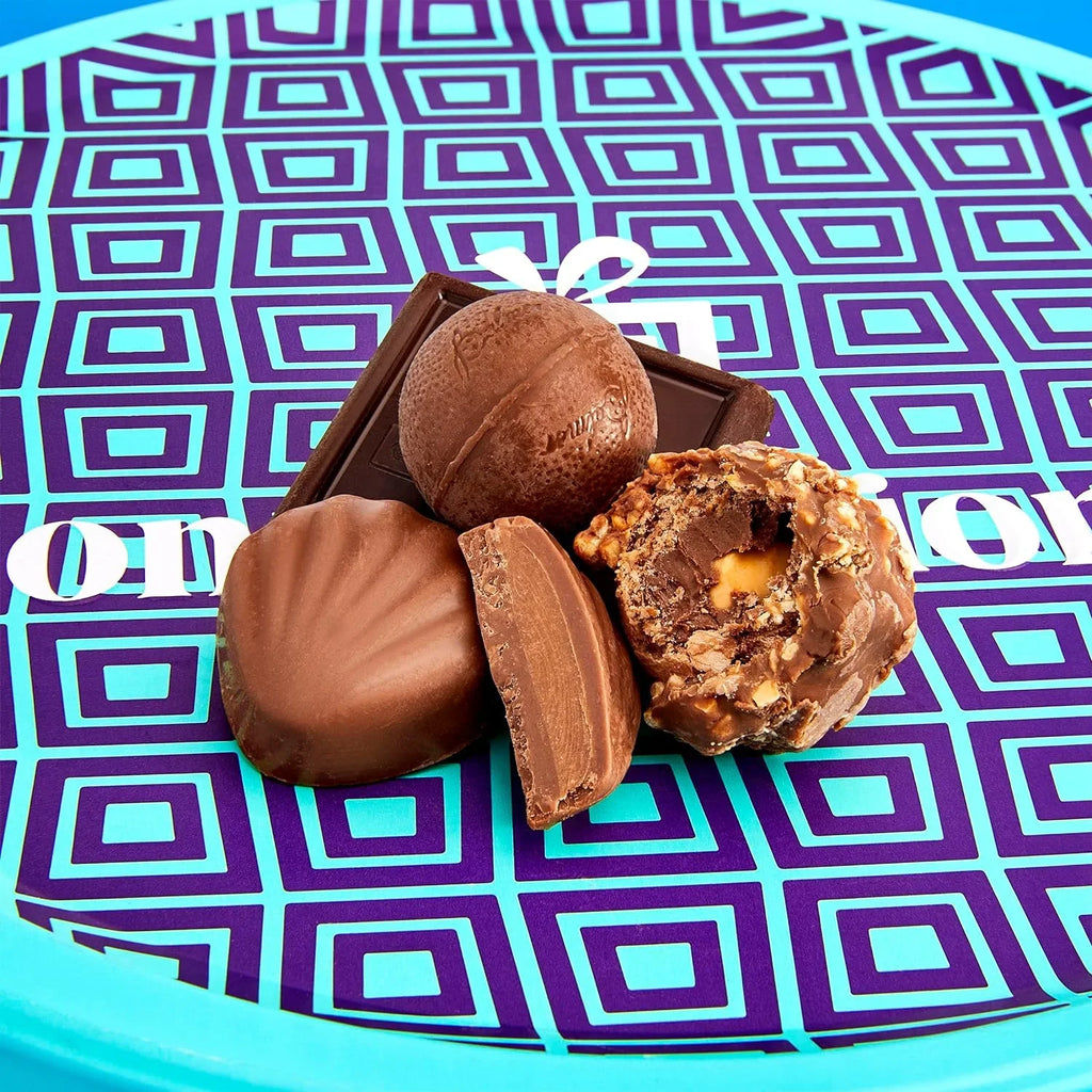 Gift Chocolate | event™️ Chocolate Luxury Kisses, | Men, Godiva Variety Christmas | Hershey Brand Women Chocolate Chocolate, Gift Includes By Basket Gourmet Pack Box On for Tin- Assorted Gifts Ghir