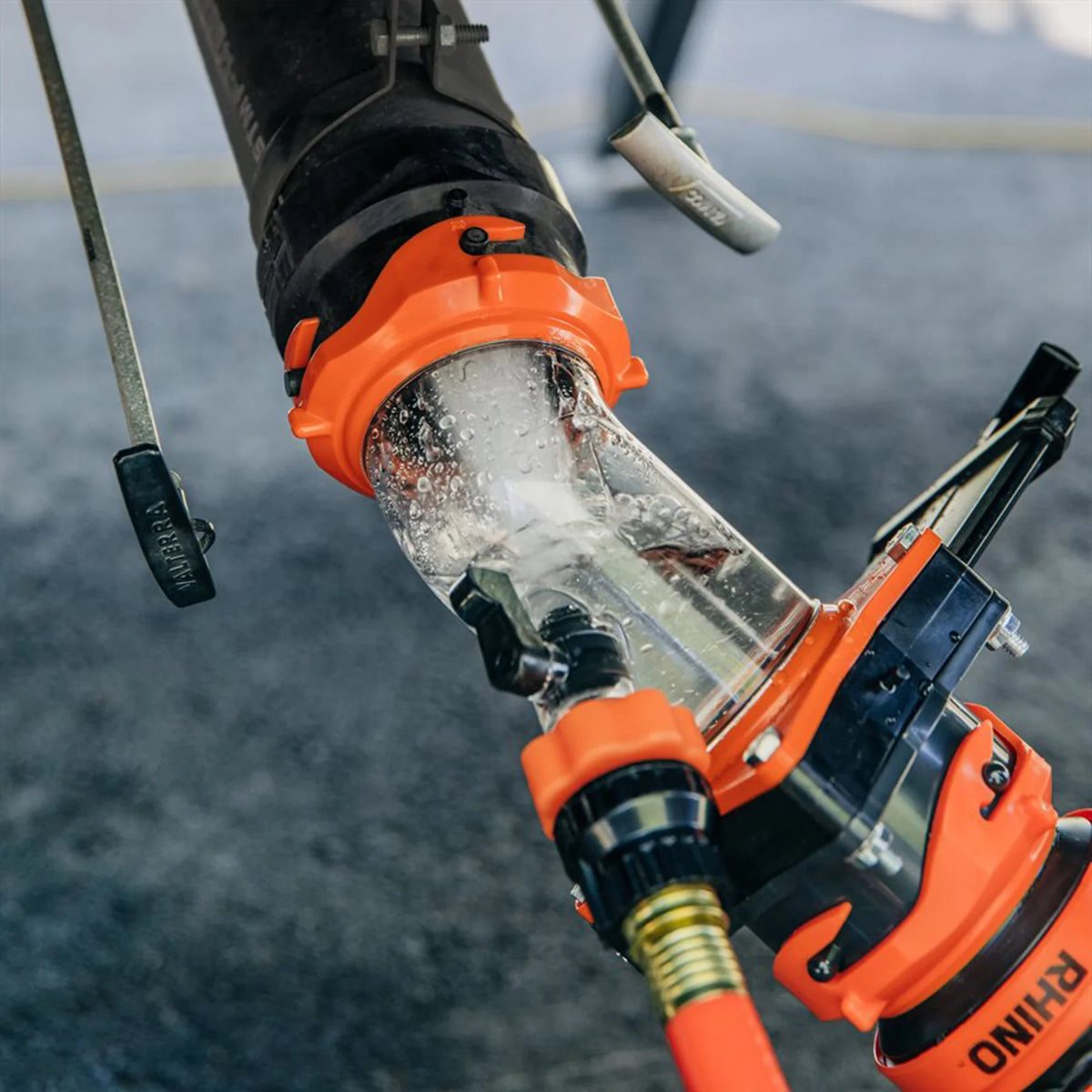 Tank 39085 Blaster Rinser Rhino with Valve Sewer Gate Camco