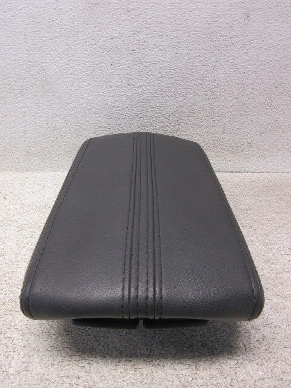 (Good) LKQ 10 Leather OEM Lincoln Console Black Lid 2010 Center Pre-Owned MKZ