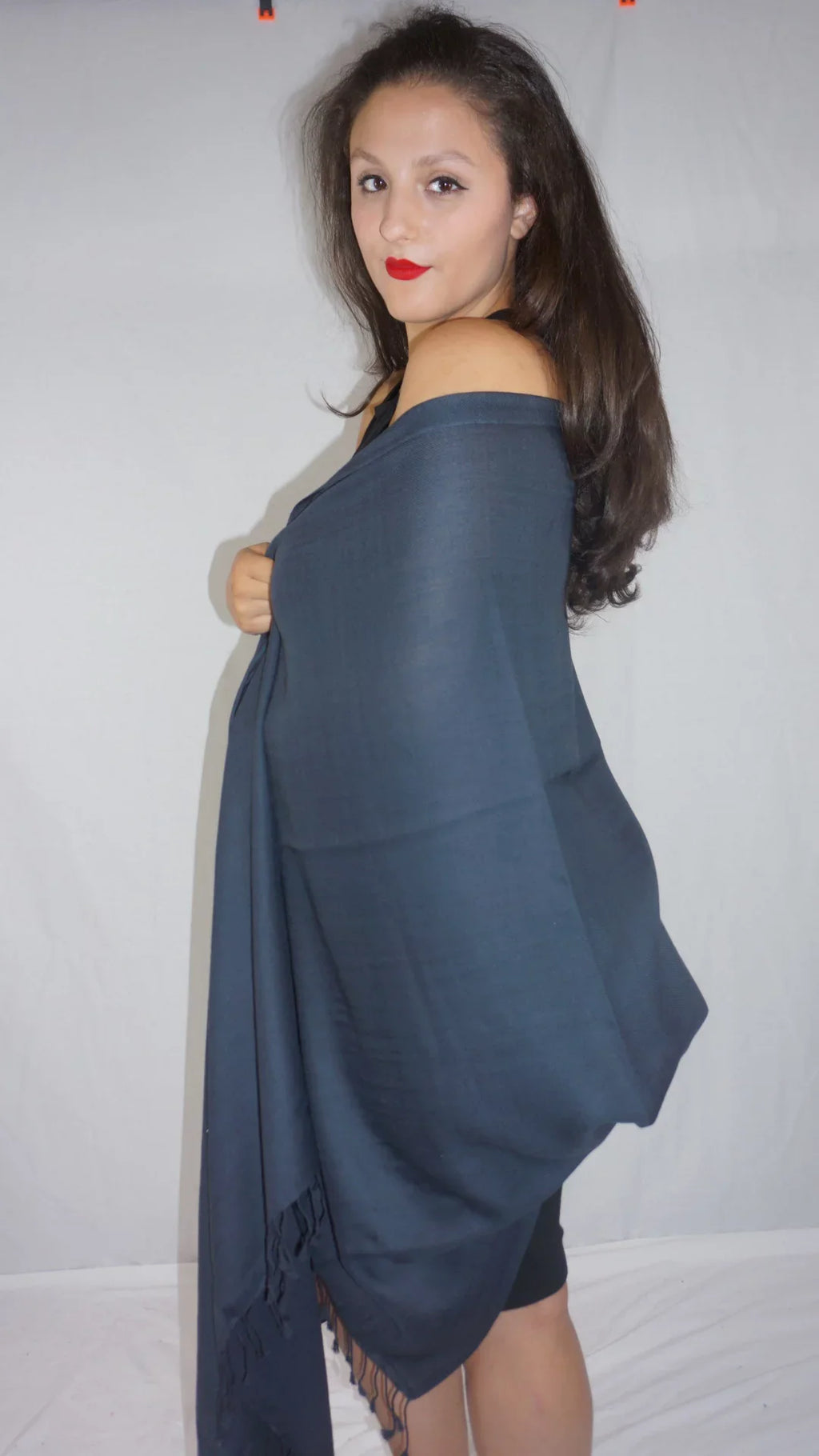 (Dark Shawl/Shawls/Scarf/Scarves/Wrap/Stole/Muffler/Cape/Ruana/Blanket/Throw/Pashmina Charcoal Scarf/Wool/Silk Shawl/Cashmere Shawl) Regular