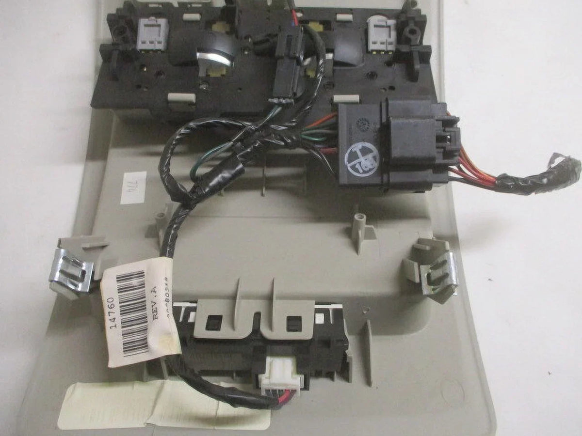 OEM Overhead 2500 Pre-Owned Roof Silverado Chevrolet Console w/Lights LKQ (Good) 1500