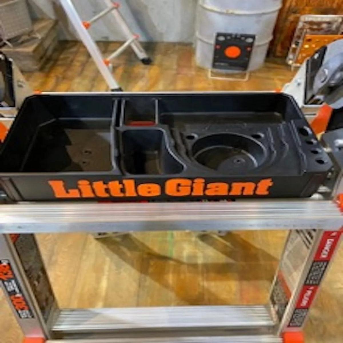 Safety Giant Little Tray Articulating Ladder Tool
