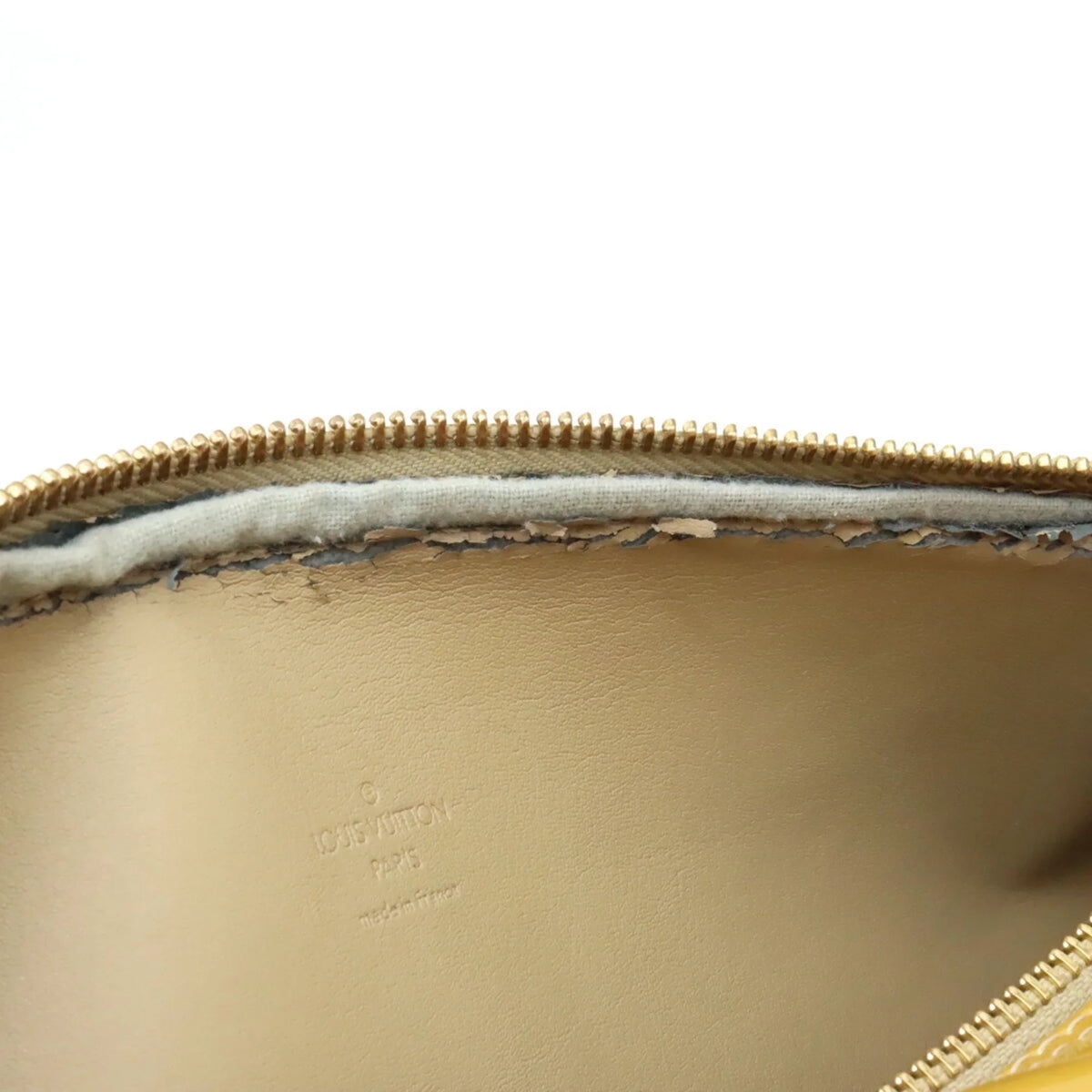 Beige M91006 Vernis (Fair) Pre-Owned Bedford Enamel Monogram Leather Handbag Yellow