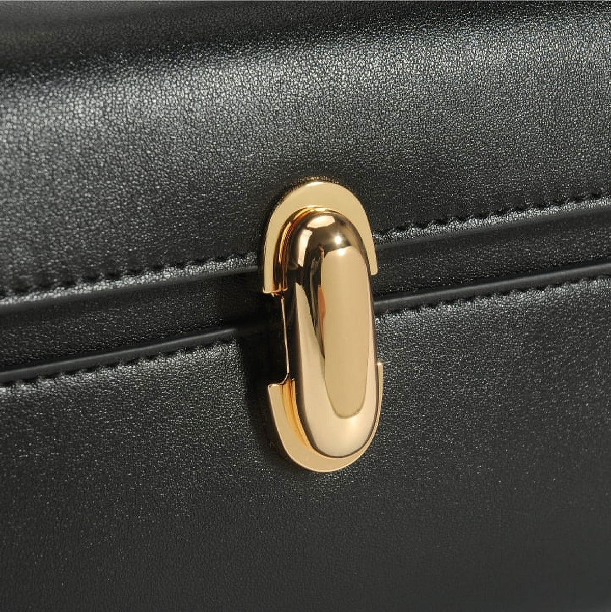 Partner for Women Black Qi Top Handbags in Pochette Leather Handle Bags The Symmetry